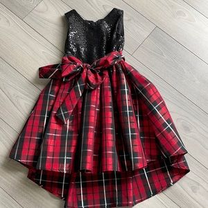 It’s Christmas! Girls Christmas dress size 8! Great condition!